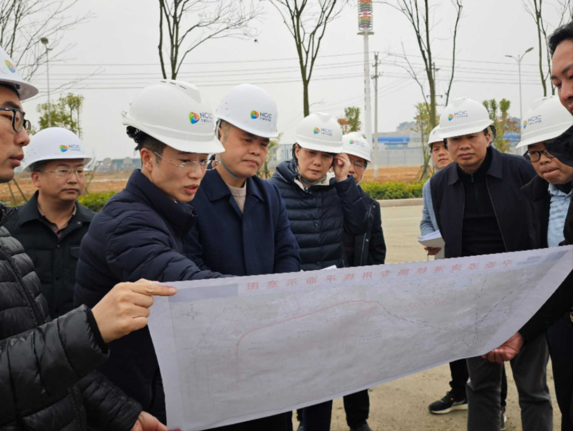 2024-2-29市交投集團(tuán)領(lǐng)導(dǎo)深入市交投物流集團(tuán)項(xiàng)目一線調(diào)研，章佳琦拍攝2.jpg